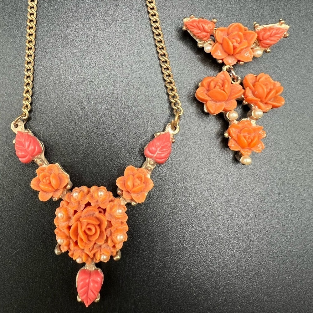 Art Deco Molded/Carved peach pink Floral Necklace & Matching Brooch
